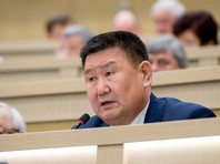 Против закона о поправках в Конституцию проголосовал только сенатор Мархаев, критиковавший ранее разгон митингов в Москве - «Россия»
