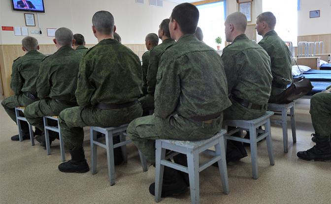 Солдат Шойгу вор Тахи заставил работать «на общак» - «Последние новости»