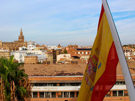 Туристы и рестораны в Испании саботируют режим изоляции, к патрулированию привлечены вертолеты и военные - «В мире»