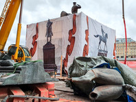 В Москве на Манежной кто-то поменял памятник маршалу Жукову - «Россия»