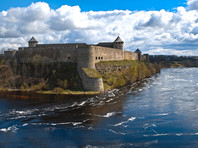 Четверо африканцев попытались попасть из РФ в Эстонию, переплыв Нарву - «В мире»