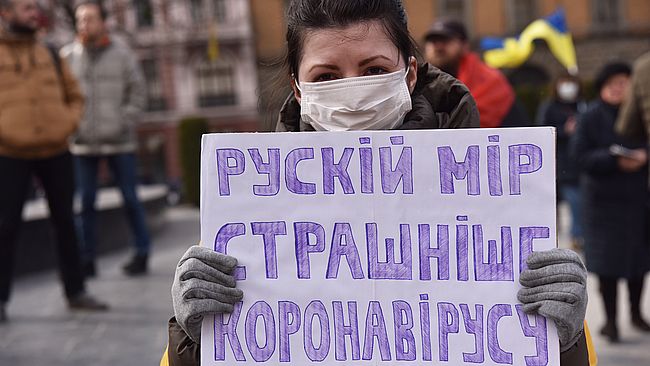 Что происходит на Украине и как это освещается в российских СМИ - «Новости дня»