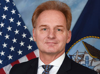 И.о. министра ВМС США, отругавший капитана авианосца "Теодор Рузвельт" за утечку письма о вспышке коронавируса, ушел в отставку - «В мире»