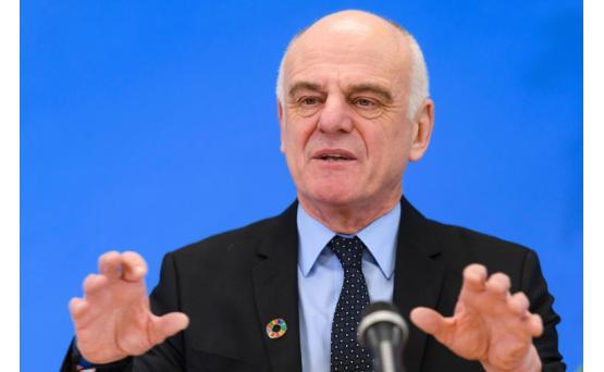 Коронавирус будет преследовать человечество, пока не разработают вакцину - «Общество»