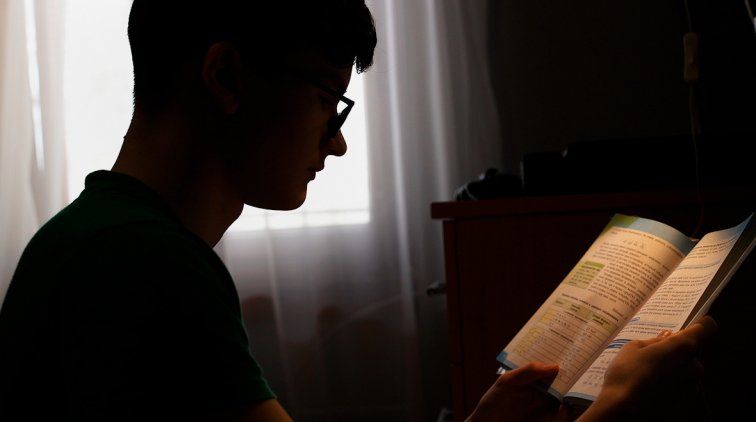 Беглов попросил петербуржцев поделиться лишними ноутбуками со школьниками - «Новости дня»