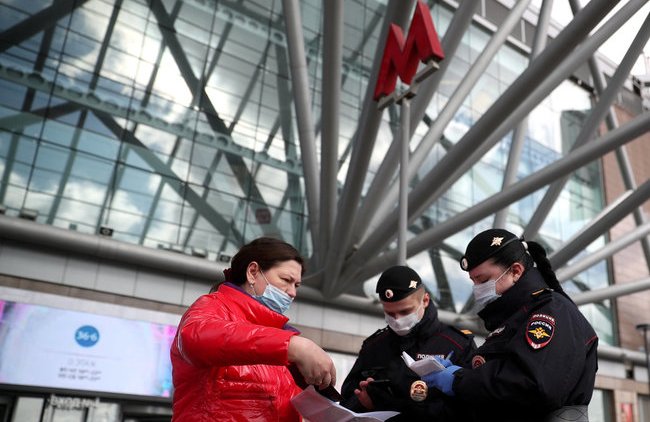 Глупость или эксперимент? Зачем организовали давку в московском метро - «Власть и Общество»