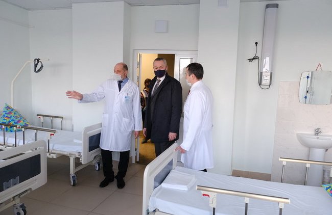 Губернатор Новосибирской области оценил мощности созданного в регионе инфекционного госпиталя - «Наука и технологии»