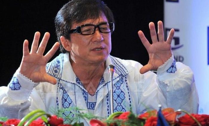 "Я ждал этого с осени" - Джеки Чан собирается купить 160 гектаров украинской земли - «Новости дня»