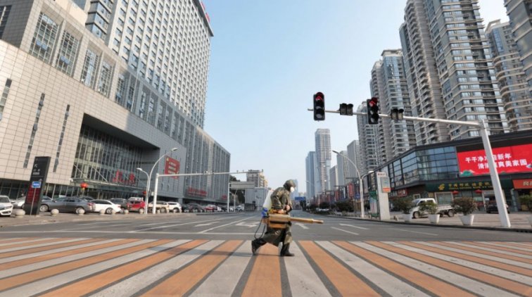 Корона-диссиденты: «Вирус выдумали, чтобы запереть нас дома» - «Новости дня»