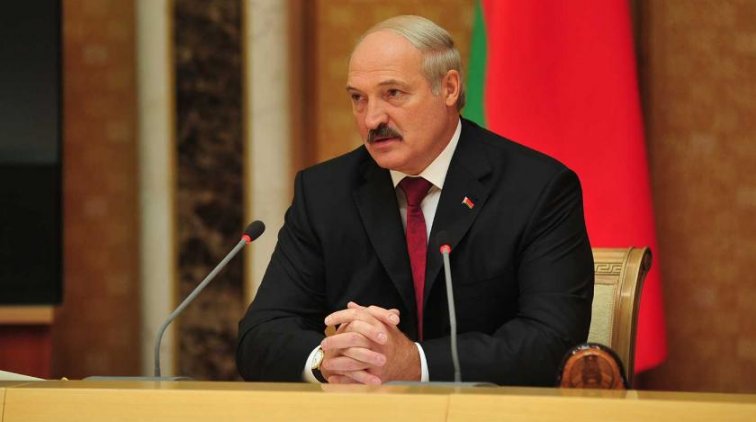 Коронавирус нипочем: Лукашенко возвращает детей в школы - «Политика»