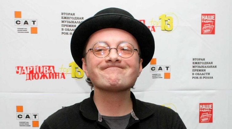 Легендарного российского рок-музыканта срочно увезли в больницу - «Культура»