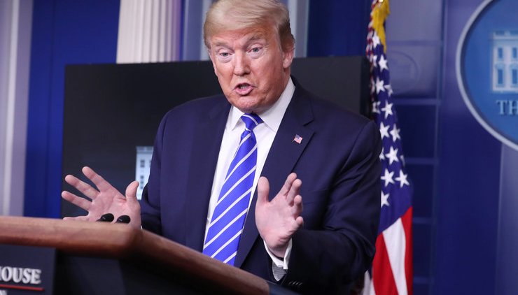 Подкожный ультрафиолет и дезинфекция легких: новые советы Трампа по лечению коронавируса - «Новости дня»