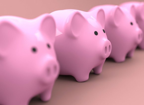 Россиянам посоветовали хранить сбережения в нескольких валютах - «Новости дня»