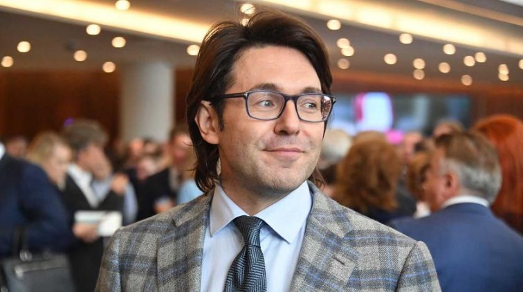 "Рублевка пылает от коронавируса": Малахов накинулся на российских богачей - «Культура»