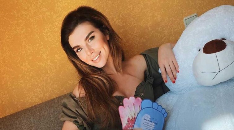 Седокова показала необычную тренировку с игрушечным ребенком - «Культура»