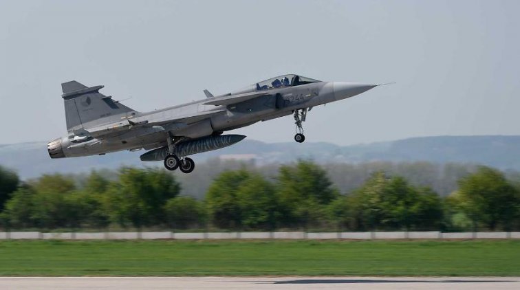 Шведский Saab бросает вызов Су-57 - «Армия»