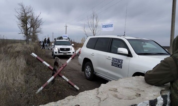 Силовики ВСУ заминировали дорогу по маршруту наблюдателей ОБСЕ - «Новости дня»