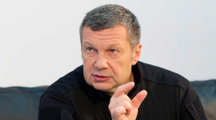 Соловьев набросился на возмущенных дефицитом масок россиян - «Культура»