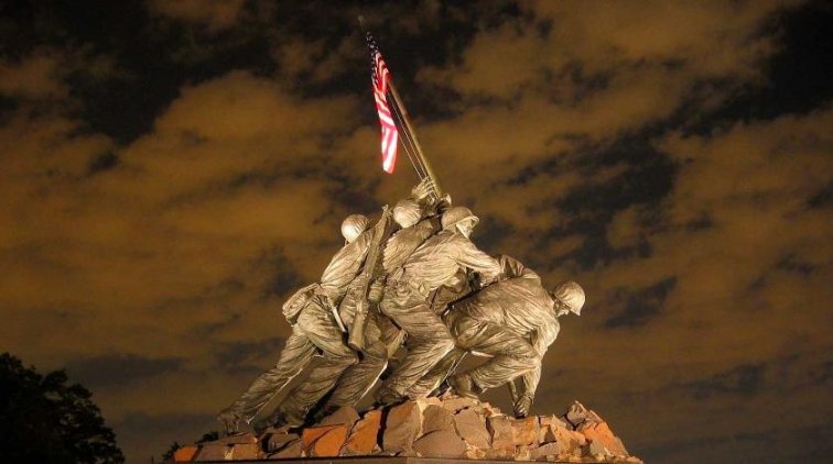 США напомнят венграм о "тирании СССР" - «Политика»