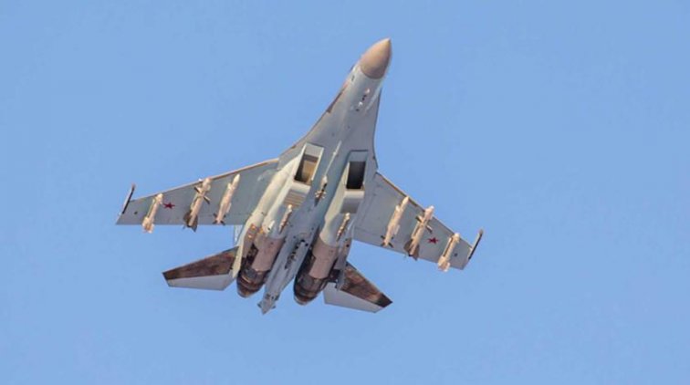 Су-35С отогнал датский F-16 от бомбардировщика - «Армия»