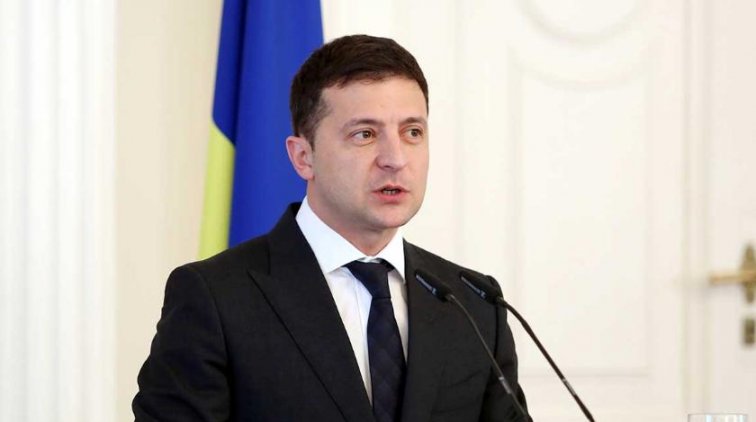 Зеленский набросился на украинцев из-за карантина - «Украина»