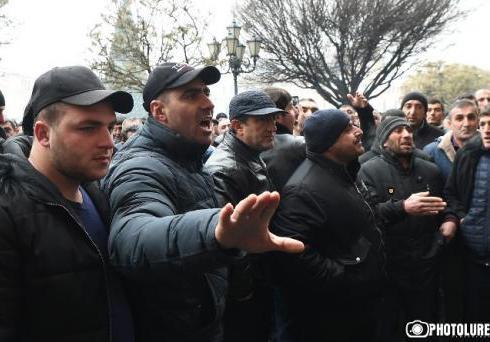 Пашинян забыл о самой главной группе разочаровавшихся - «Политика»