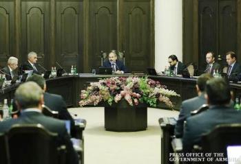 Правительство Армении продлило режим ЧП на месяц - «Общество»