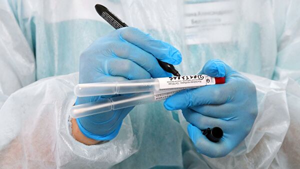 В Минздраве объяснили рост числа молодых пациентов с COVID-19 - «Медицина»