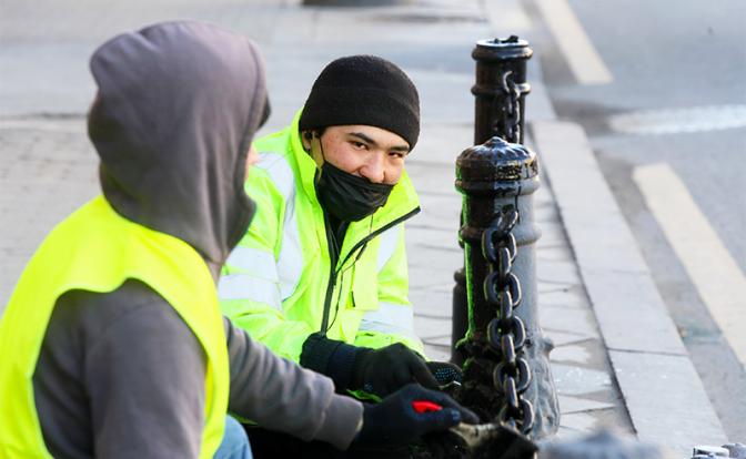 Захар Прилепин: Азиат, на выход с вещами! - «Последние новости»