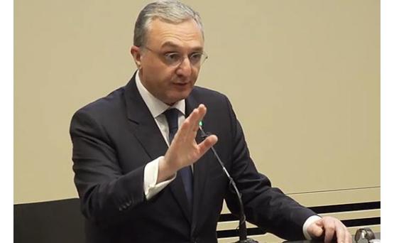 Глава МИД Армении о поэтапном варианте решения конфликта ответил неясной мимикой (видео) - «Видео Новости»