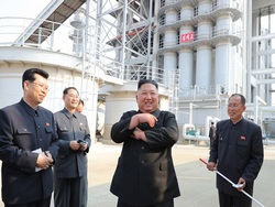 Ким Чен Ын вернулся: опубликовано видео - «Новости дня»