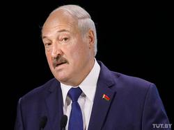 Лукашенко о коронавирусе: Мы вышли на плато и видим, что пошли на спад - «Новости дня»