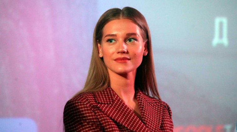 Асмус показала портрет в обнаженном виде - «Культура»