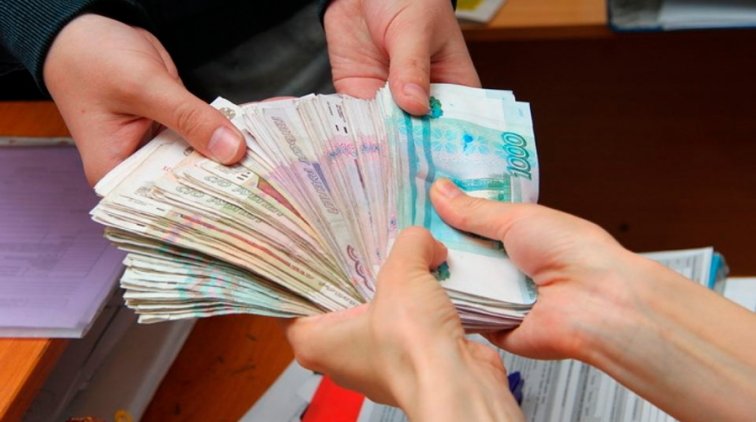 Число взявших в Петербурге микрокредиты или займы до зарплаты упало на 35% - «Новости дня»