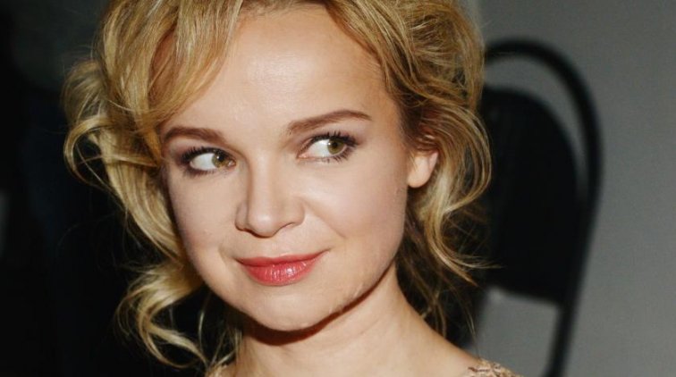 Цымбалюк-Романовская возбудила народ своим жестом - «Культура»