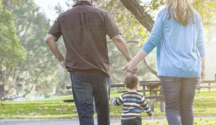 Дружная семья воровала дорогой алкоголь в магазинах Магнитогорска - «Новости дня»