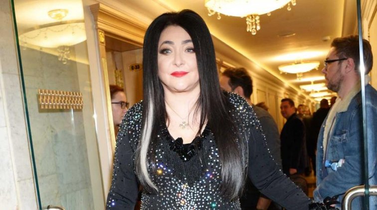 "Иду делать клизму": Лолита рассказала о новом увлечении - «Культура»