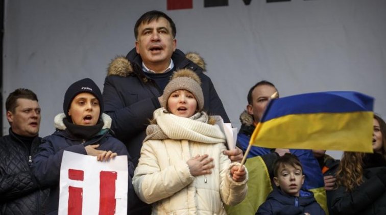 Минобороны Грузии: Саакашвили за волосы выбросят из Украины - «Политика»