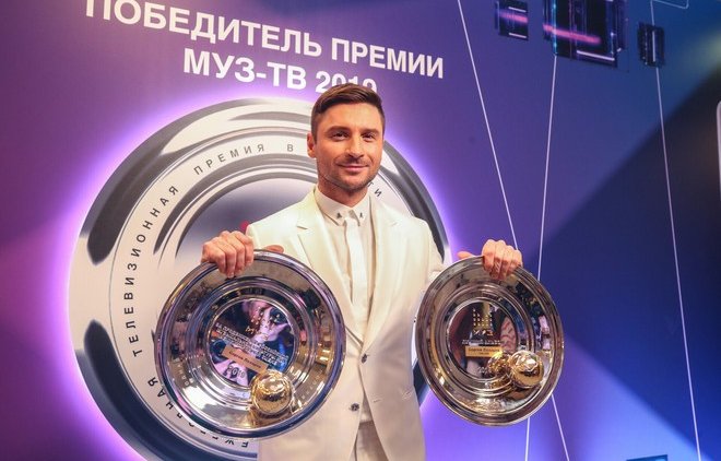 Певец Лазарев подтвердил,что место в хит-параде надо покупать - «Новости дня»