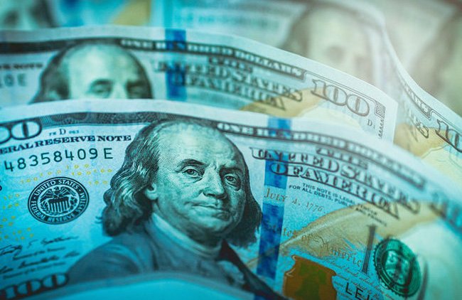 Политолог рассказал, почему согласованная с Кремлем девальвация рубля неизбежна - «Экономика и бизнес»