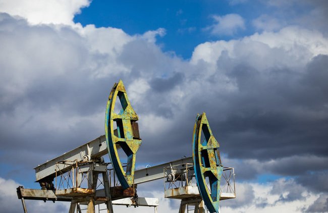 Стало известно, на сколько России хватит запасов нефти - «Экономика и бизнес»