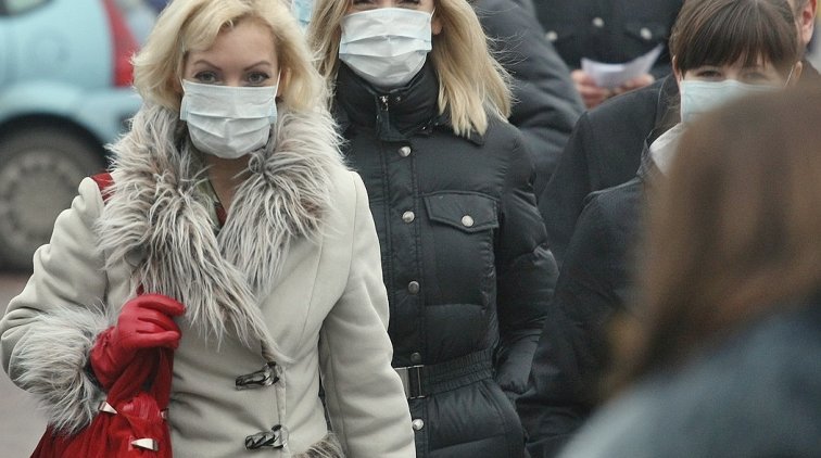 Ученые назвали способствующую распространению коронавируса погоду - «Новости дня»