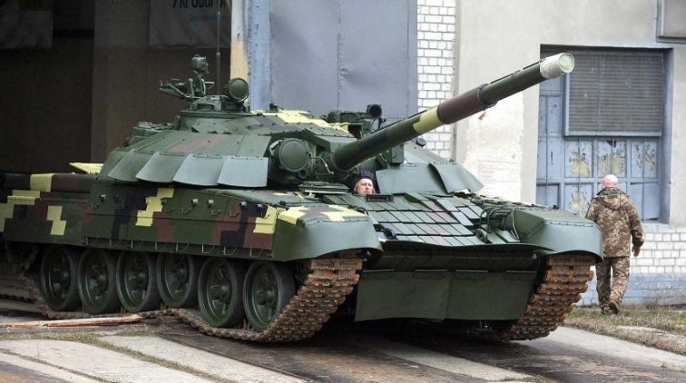 Украина грозится уничтожить российские танки ракетами "Комбат" - «Армия»