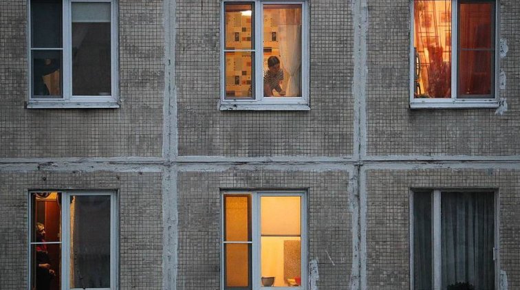 В МЧС советуют заразившемуся коронавирусом выделять отдельную комнату дома - «Новости дня»