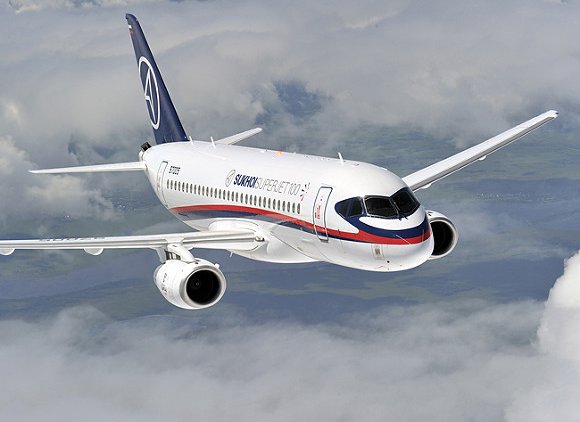 В Москве экстренно сел Superjet с отказавшим двигателем - «Новости дня»