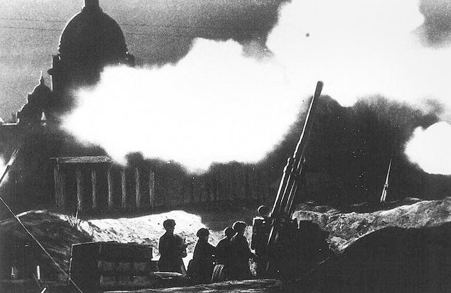 В Петербурге к 75-летию Победы рассказали о подвиге зенитчиков - «Власть и Общество»