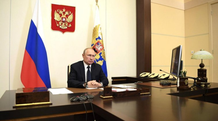 Владимиру Путину доложили о выплатах медицинским работникам - «Новости дня»