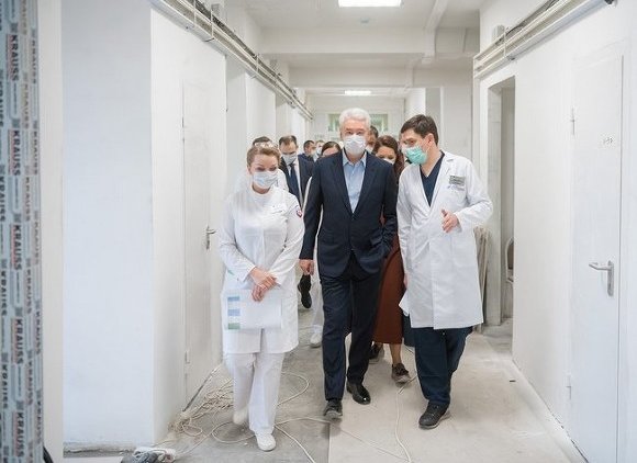 Временные медкорпуса строятся на территории 17 столичных стационаров - «Новости дня»