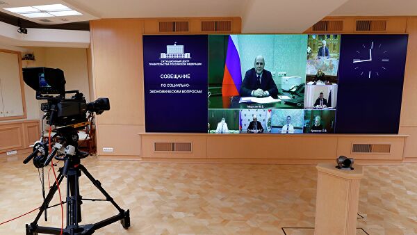 Мишустин рассчитывает на активизацию работы по выплатам медикам - «Медицина»