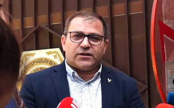Нарек Малян заявил в Полиции о решимости продолжать борьбу - «Общество»